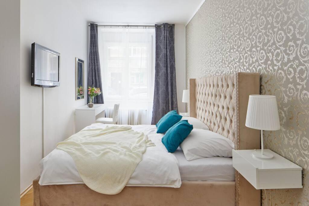 Gentle And Cozy Apartment Right At The Center Praga Exterior foto